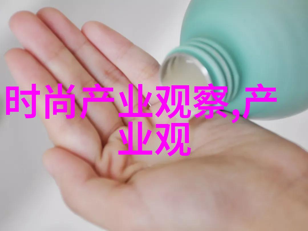 人物轻松学会美发技巧只需4种卷发小工具