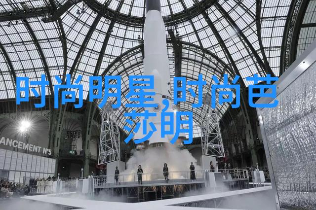 OL挚爱优雅长卷发DIY小女孩漂亮发型扎法