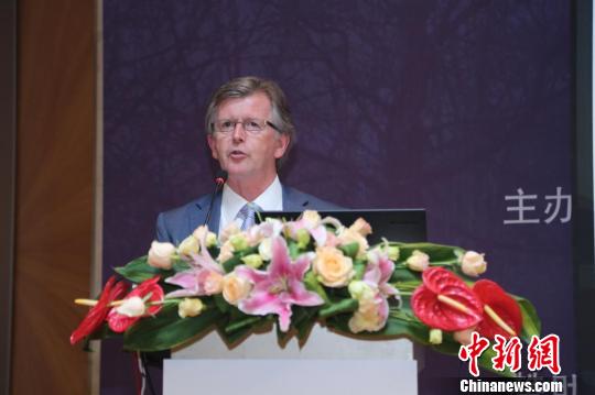 深夜的草莓放纵我在深夜释放自己最污的草莓组合