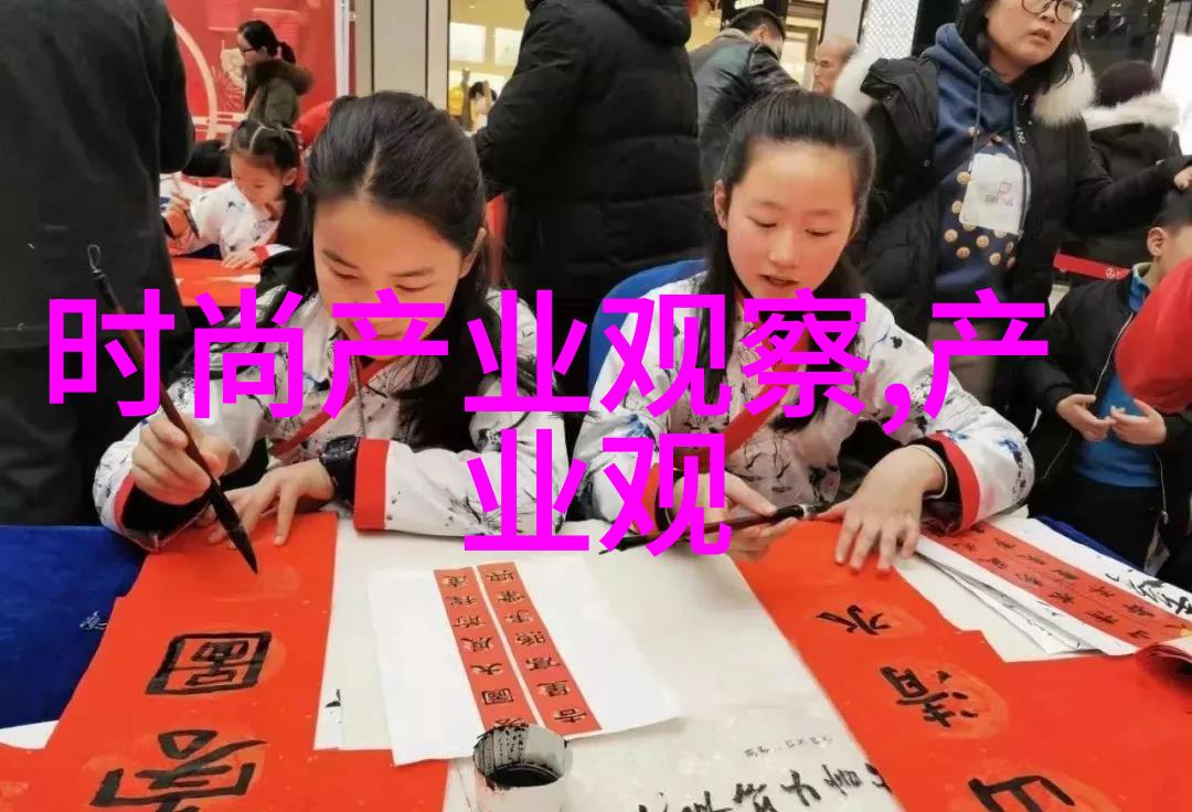 双人床上打扑克游戏趣味挑战夫妻间的亲密互动