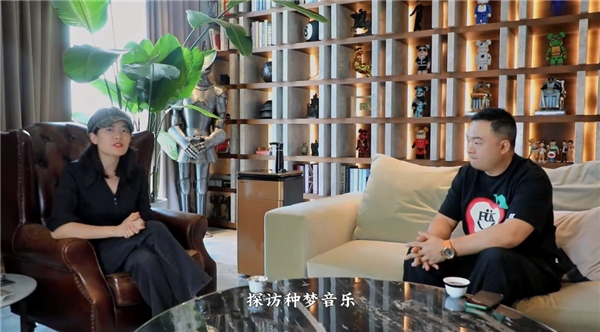娇妻在我面前的四人玩耍