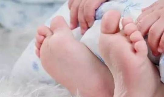 如何根据肤色挑选口红不懂小编帮你涨姿势化妆所涉及的专业知识有哪些反复探索让你的妆容更加完美