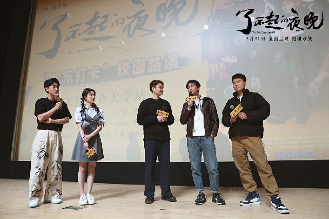 在个人学化妆周末培训班中如何巧妙应对线雕隆鼻露线问题